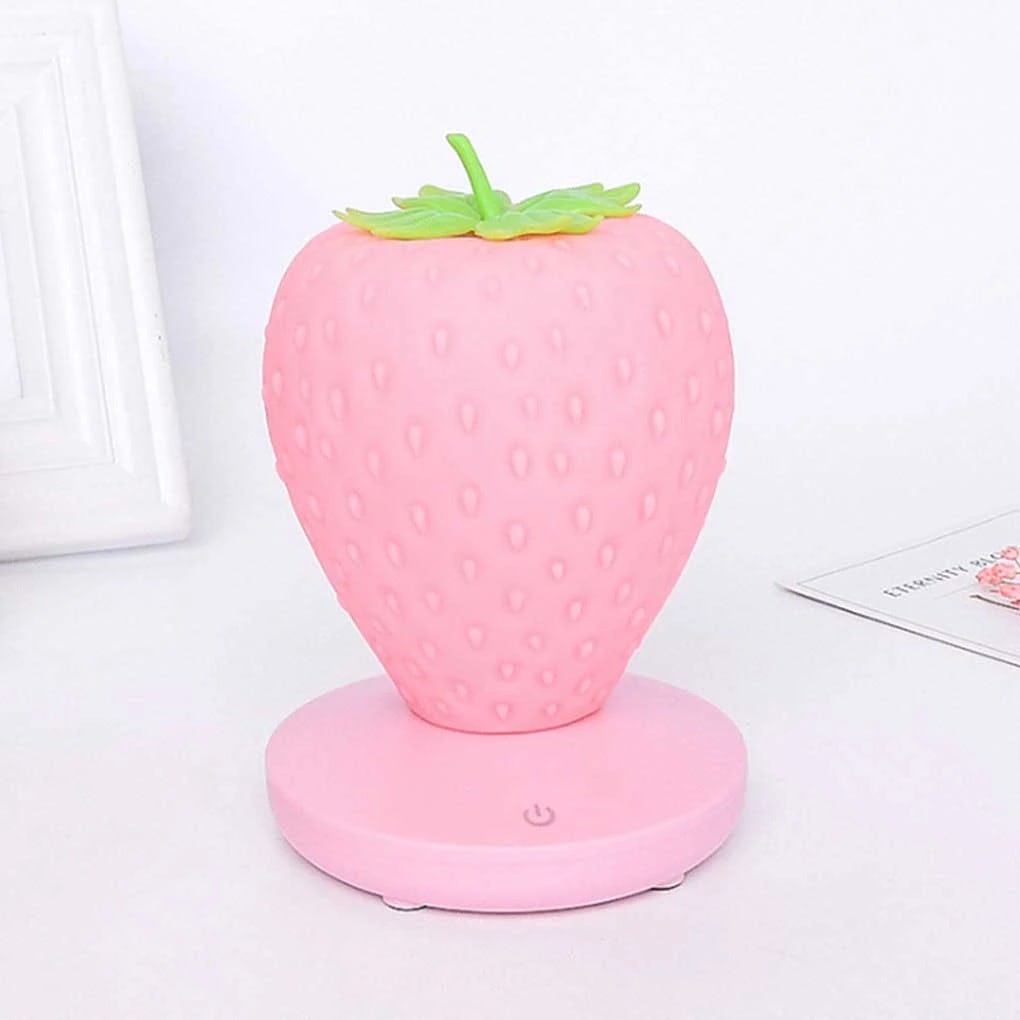 BerryGlow Kawaii Erdbeere Nachtlicht | LED Lampe | Stimmungsvolles Deko-Nachtlicht