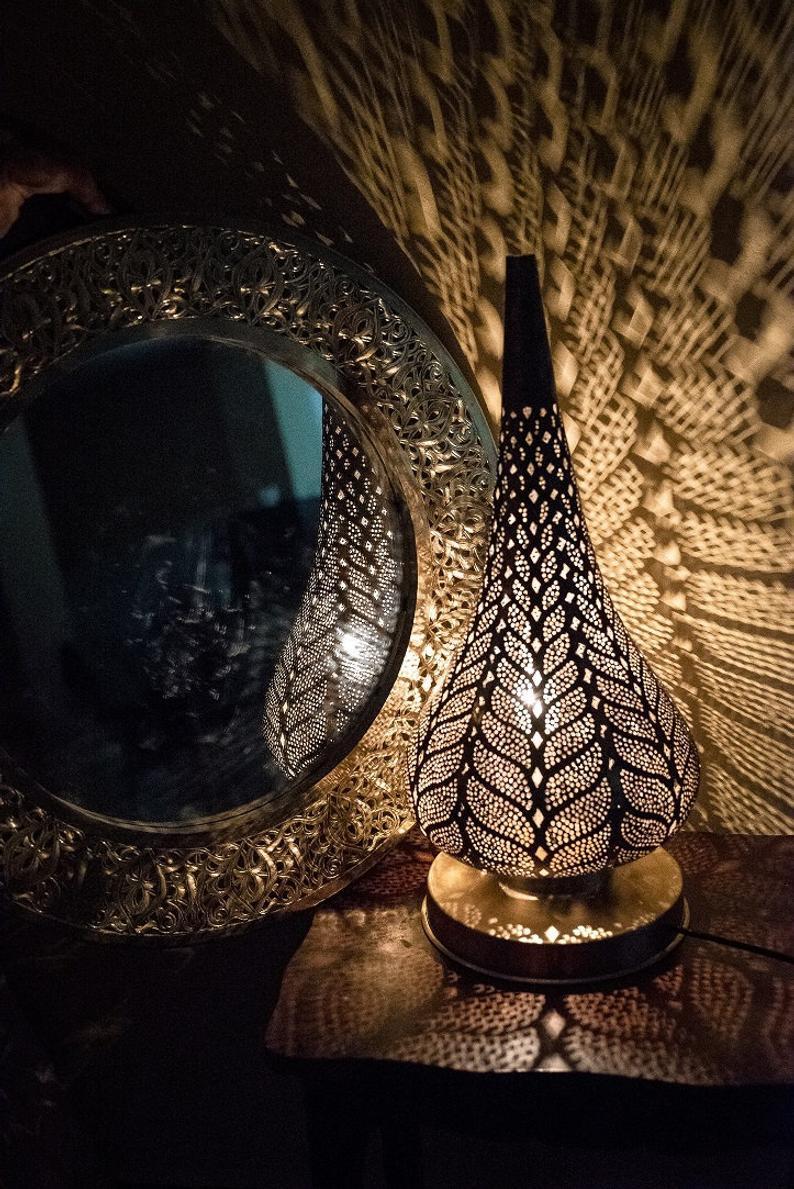 LumiMyst Marokkanische Tischlampe | Orientalische Laterne | Handgearbeitet | Stimmungsvolle Beleuchtung für Zuhause