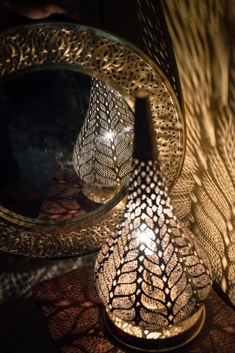 LumiMyst Marokkanische Tischlampe | Orientalische Laterne | Handgearbeitet | Stimmungsvolle Beleuchtung für Zuhause