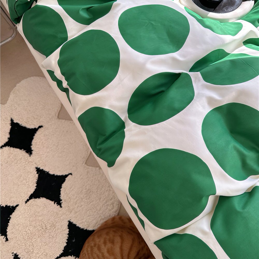 DotLuxe Grünes Polka-Punkt-Bettwäsche-Set | Weiche Baumwolle | Modernes Design für Ihr Schlafzimmer