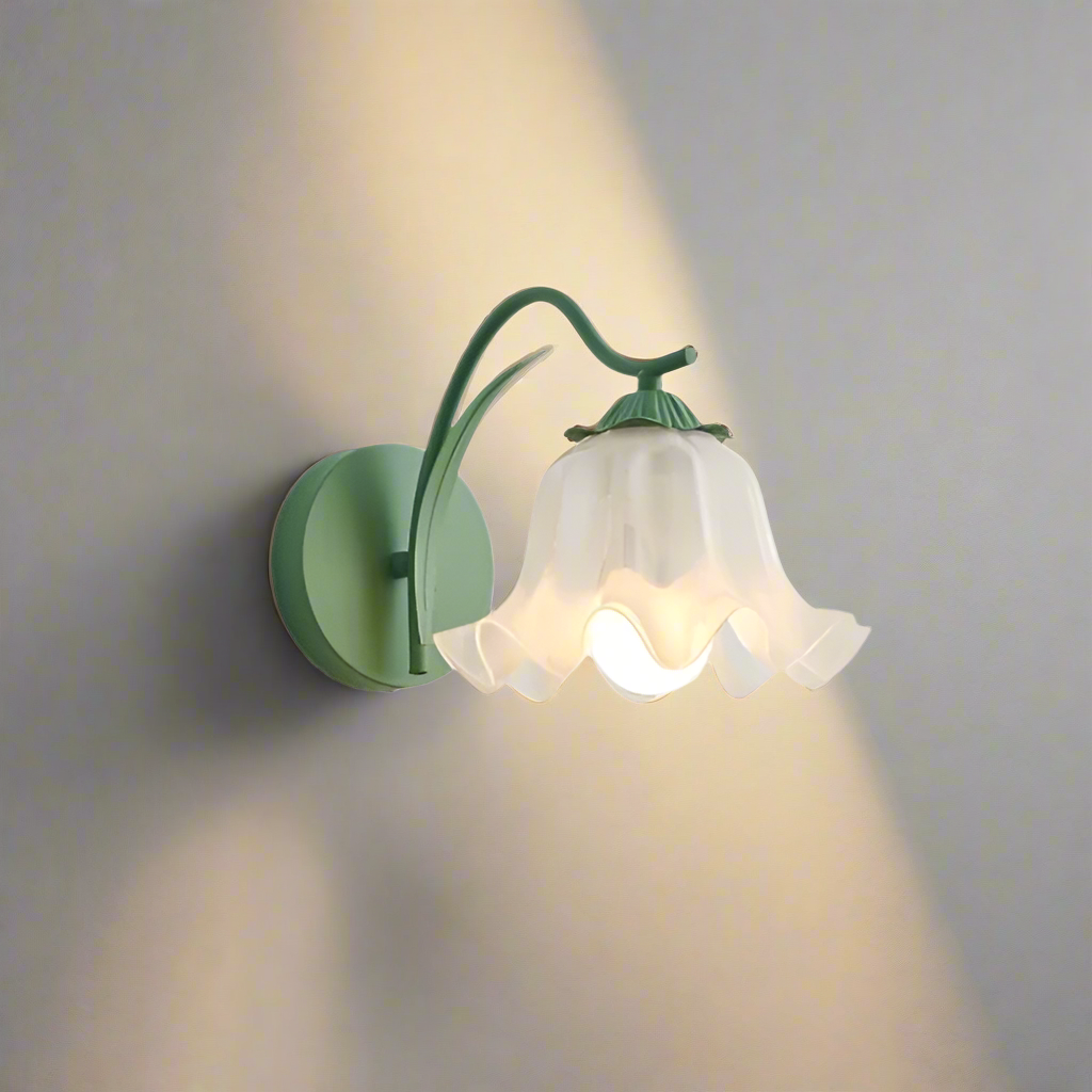 AuroraPetal Französische Retro Wandlampe | Blumen-Design | Romantische Beleuchtung für Garten & Terrasse