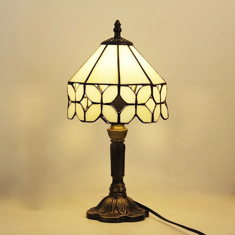 BaroqueGlow LED Tischlampe im Tiffany-Stil | Vintage Barock Design | Dekorative Leselampe