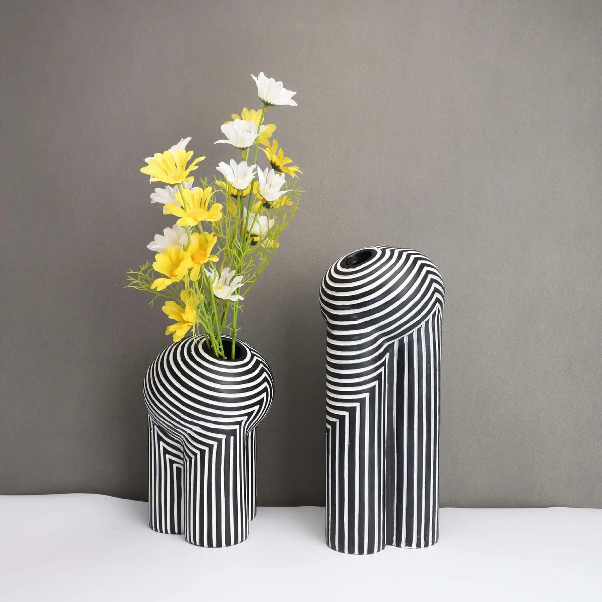 Formivase Abstrakte Geometrische Vase | Elegante Deko | Zeitloses Design für Zuhause