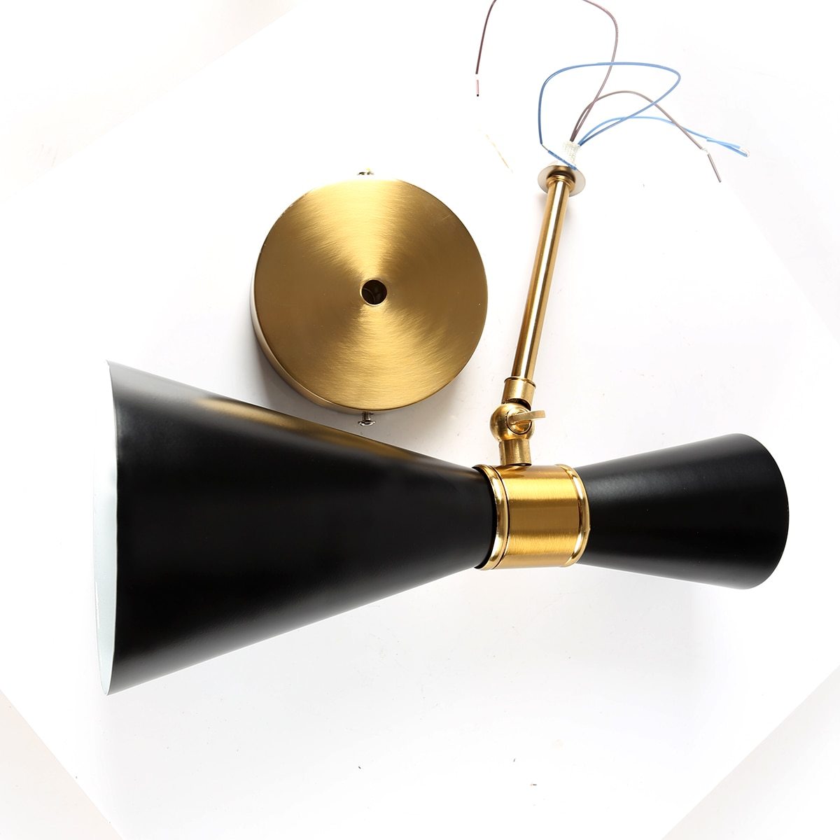 Illustra Moderne, verstellbare Wandleuchte | Minimalistisches Design | Perfekt als Leselampe & Nachttischlicht