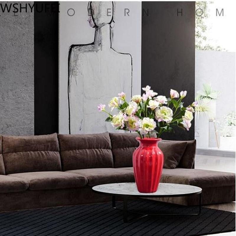 CrimsonFlow Geschwungene Rote Vase | Zeitloses Design | Dekoratives Highlight | Moderne Wohnkultur