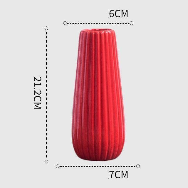 CrimsonFlow Geschwungene Rote Vase | Zeitloses Design | Dekoratives Highlight | Moderne Wohnkultur