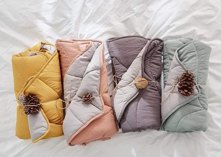 LeafNest Kuscheldecke im Blatt-Design | Weich & Vielseitig | Perfekt für Zuhause