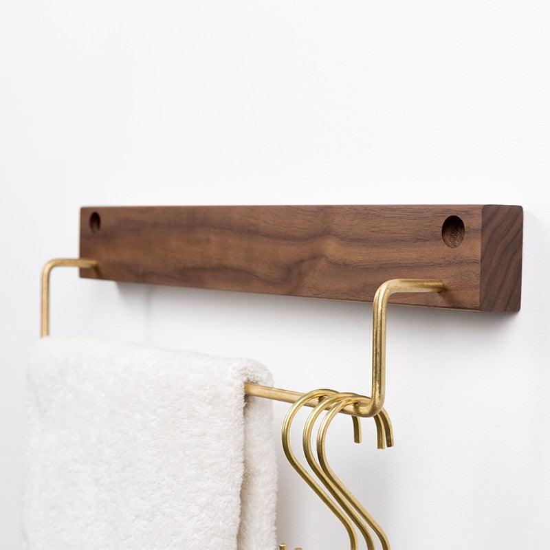 TowelTree Holz Handtuchständer | Minimalistisches Design | Platzsparender Handtuchhalter für Bad & Schlafzimmer