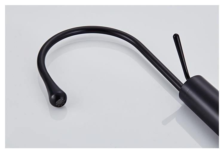 GoldenCrest Luxe - Messing Kran Wasserhahn | Luxuriöse Badarmatur | Zeitloses Design | Perfekte Ergänzung für Ihr Badezimmer