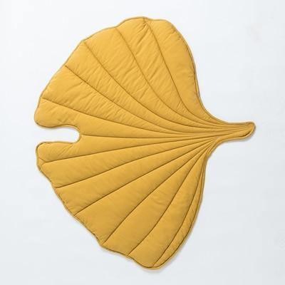 LeafNest Kuscheldecke im Blatt-Design | Weich & Vielseitig | Perfekt für Zuhause