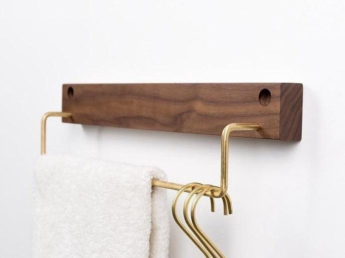 TowelTree Holz Handtuchständer | Minimalistisches Design | Platzsparender Handtuchhalter für Bad & Schlafzimmer