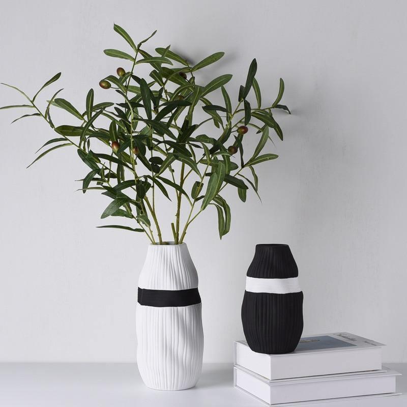 RibbonVase Strukturierte Keramikvase mit Kontrastband | Elegantes Design | Dekoration für Zuhause | Schwarz oder Weiß