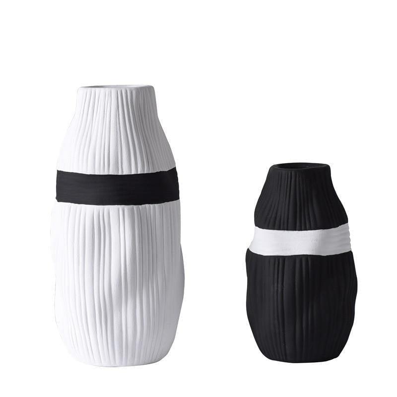 RibbonVase Strukturierte Keramikvase mit Kontrastband | Elegantes Design | Dekoration für Zuhause | Schwarz oder Weiß