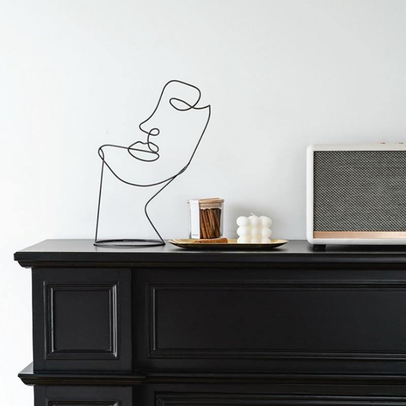 ArtLine Eisen Silhouette Deko | Zeitgenössische Kunst für Ihr Zuhause | Abstrakte Eleganz