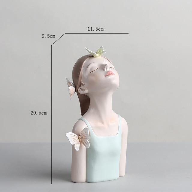 ButterflyAura Mädchenfigur Deko | Stilvolle Schmetterlings-Mädchen Ornamente | Vase & Tablett Design