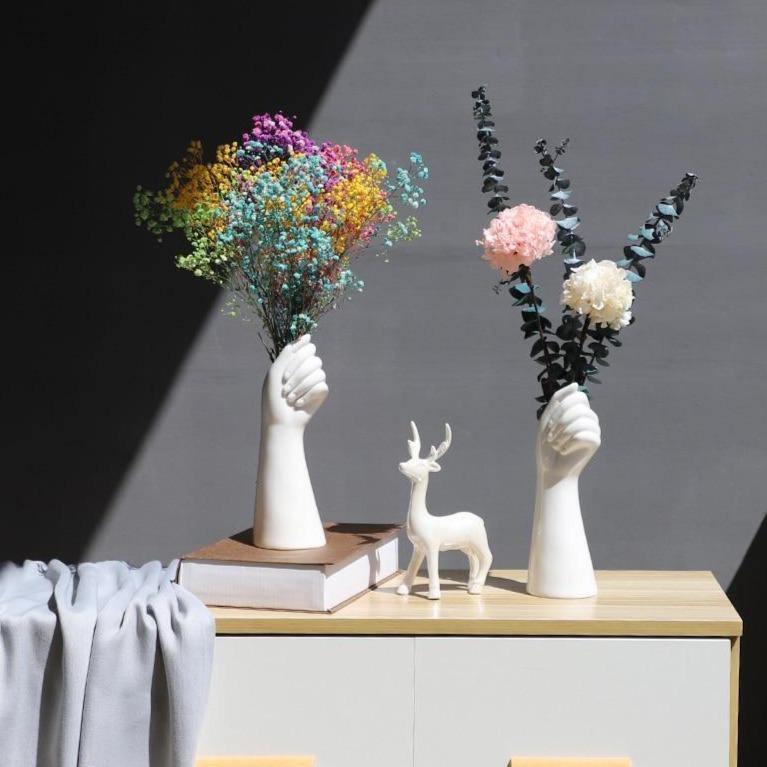 HandVase White Ceramic Blumenvasen | Kreatives Hand-Design | Stilvolle Tischdeko