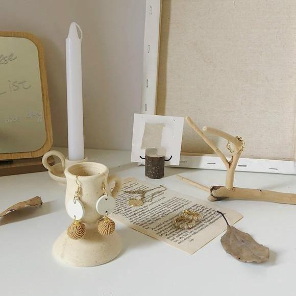 Gripelle Klassische Kerzenhalter mit Griff | Zeitloses Design | Für Tafelkerzen