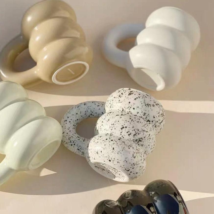 Muggo Bubble Keramiktasse | Handgefertigte Design Tasse | Dickwandig & Modern | In Weiß, Schwarz & Speckle-Farben