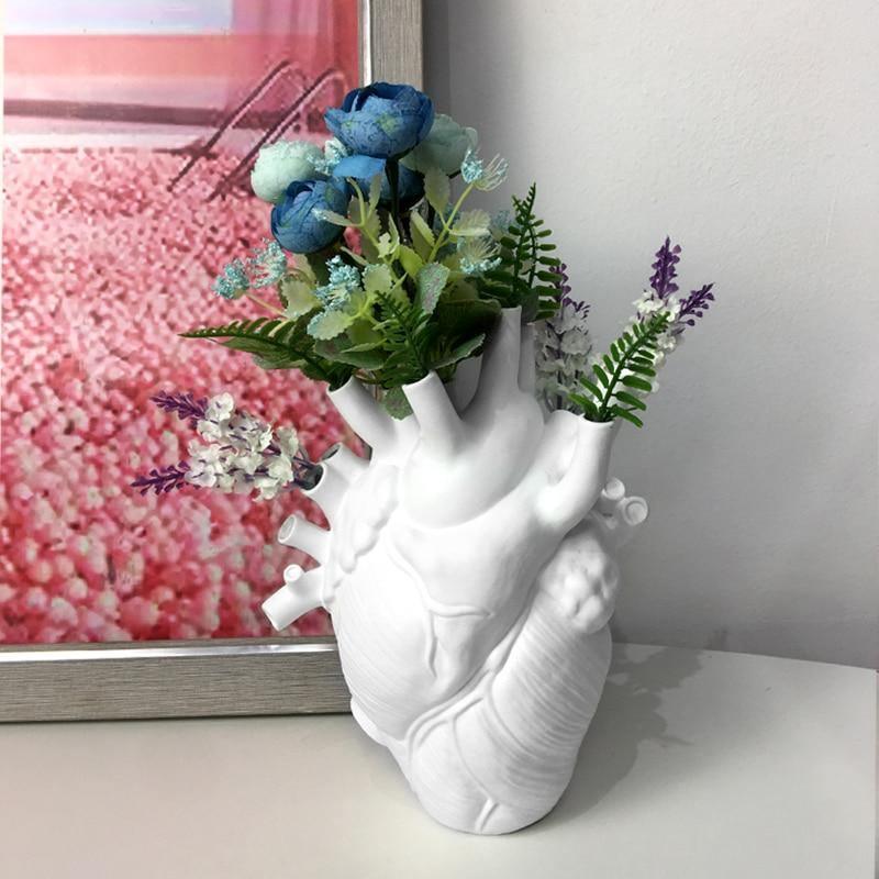 HeartSoul Herzförmige Keramikvase | Anatomisches Design | Dekovase für Zuhause | Stilvolle Blumenvase