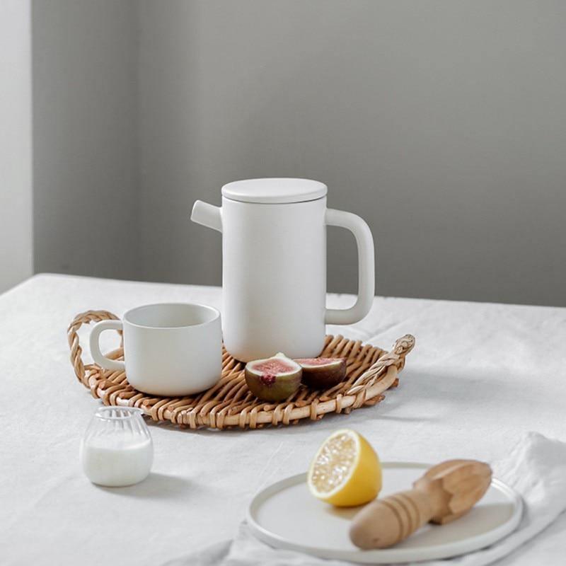 RattaServe Geflochtenes Rattan-Serviertablett | Natürliche Eleganz | Perfekt für Küche, Wohnzimmer & Dekoration