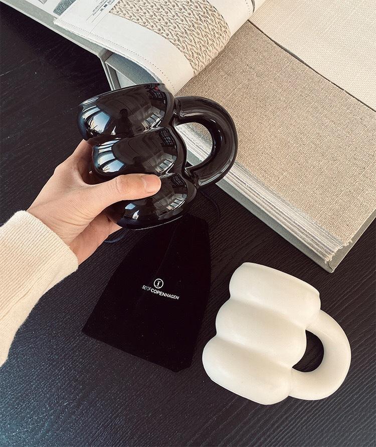 Muggo Bubble Keramiktasse | Handgefertigte Design Tasse | Dickwandig & Modern | In Weiß, Schwarz & Speckle-Farben