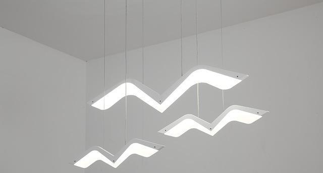 Aviara Flügel-Kronleuchter | Elegantes Vogel-Design | Warmweiß & Kaltweiß | Dimmbare LED-Hängeleuchte