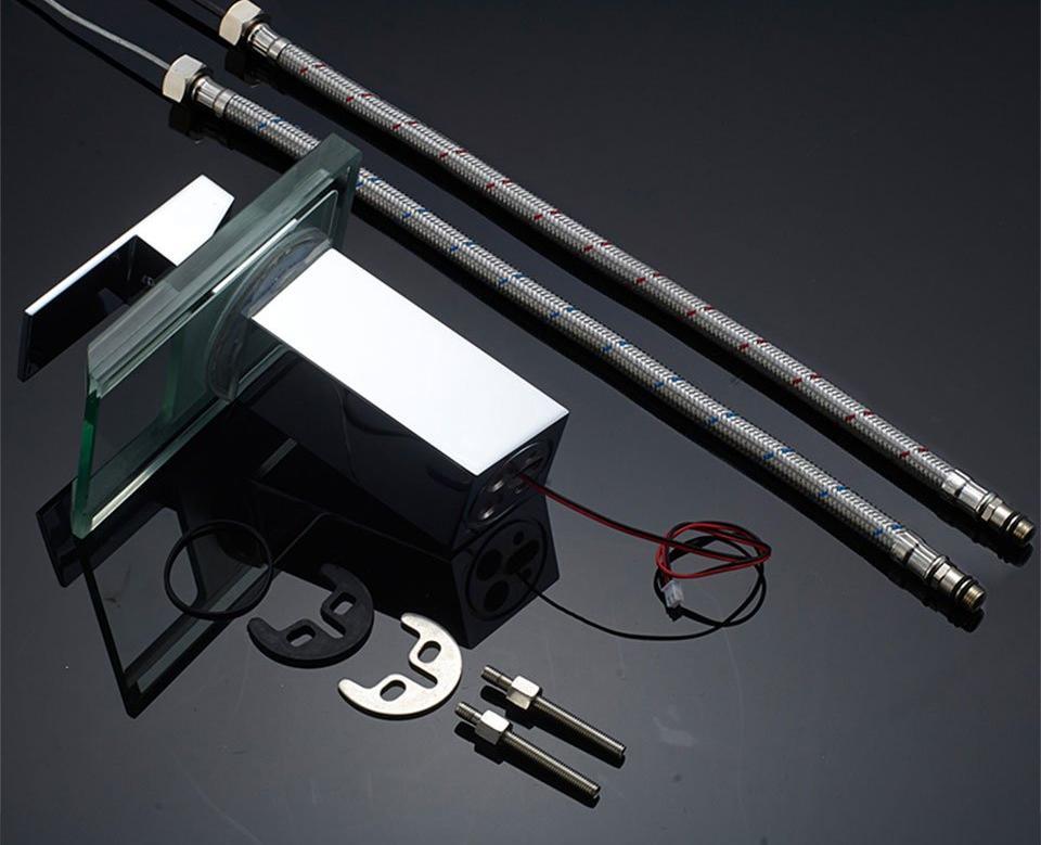 AquaNova LED Wasserhahn | Farbwechsel nach Wassertemperatur | Modernes Design | Langlebig & Sicher