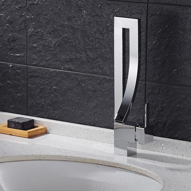 AquaVita Eleganter Waschbeckenarmatur | Modernes Design | Hochwertige Materialien | Wasserhahn in Silber, Schwarz & Nickel