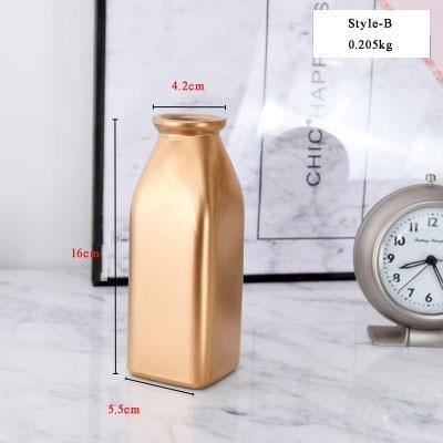 GoldElegance Tischvase | Moderner Blumenschmuck | Luxuriöse Dekoration für Zuhause