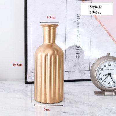 GoldElegance Tischvase | Moderner Blumenschmuck | Luxuriöse Dekoration für Zuhause