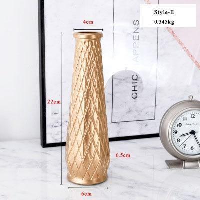 GoldElegance Tischvase | Moderner Blumenschmuck | Luxuriöse Dekoration für Zuhause