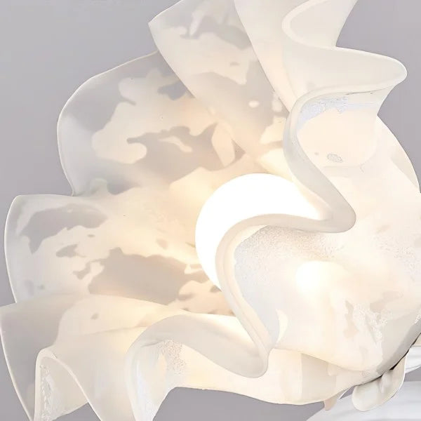 FloraFlex Verstellbare Vintage Blume Tischlampe | Elegantes Design | Dimmbares Licht für Zuhause