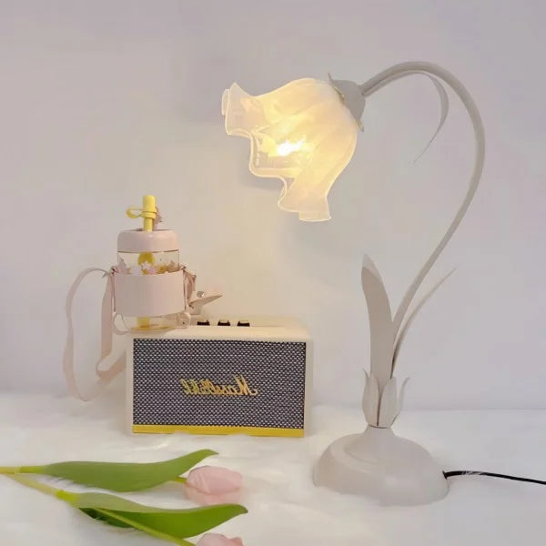 FloraFlex Verstellbare Vintage Blume Tischlampe | Elegantes Design | Dimmbares Licht für Zuhause