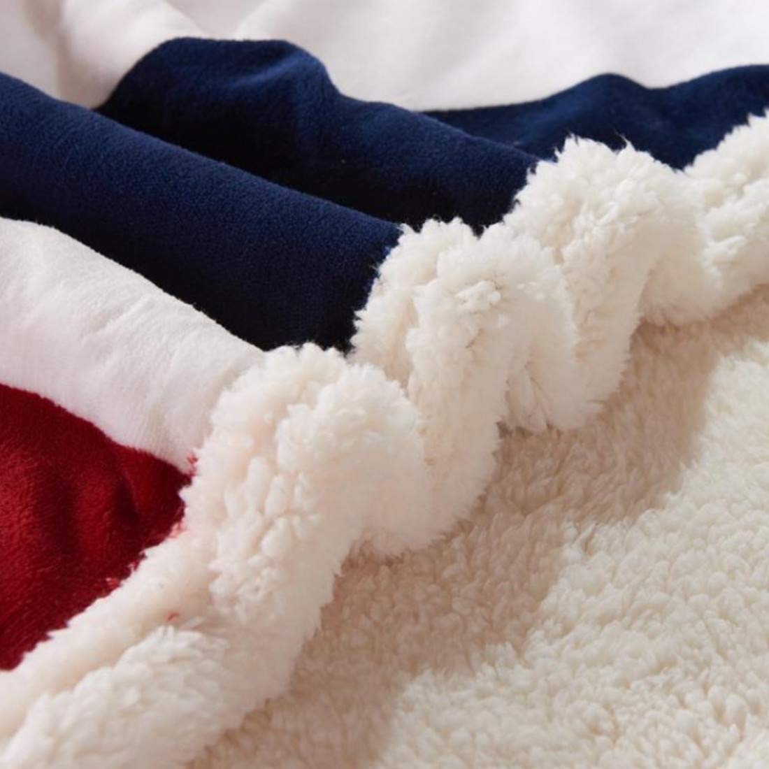 PatriotFlair Flanell-Sherpa-Decke | Kuscheldecke mit amerikanischer Flagge | Weich & Warm