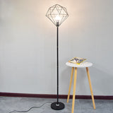 Diamoro Stehlampe | Modernes Hohldesign | Eisen in Diamantform | Stilvolle Beleuchtung für Arbeitszimmer
