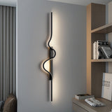 WaveLume LED Wandleuchte | Modernes Aluminium-Design | Welliger Streifen | Für Schlafzimmer & Wohnzimmer