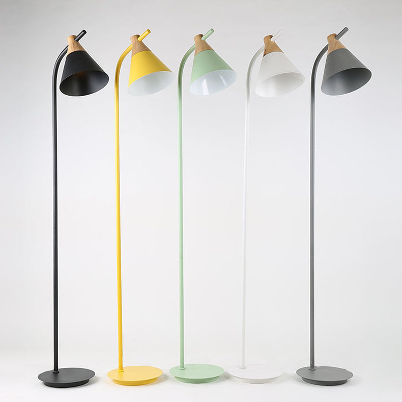 LuxiCone Nordic Macaron Stehlampe | Konischer Lampenschirm | 1 Licht | Kreatives Design | Stehende Bodenleuchte