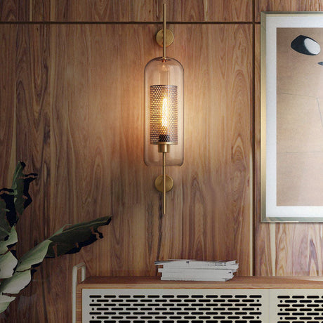 Lumivault Industrial Wandlampe | Zylindrischer Glasschirm | Eisenrahmen | Deko für Schlafzimmer & Wohnräume