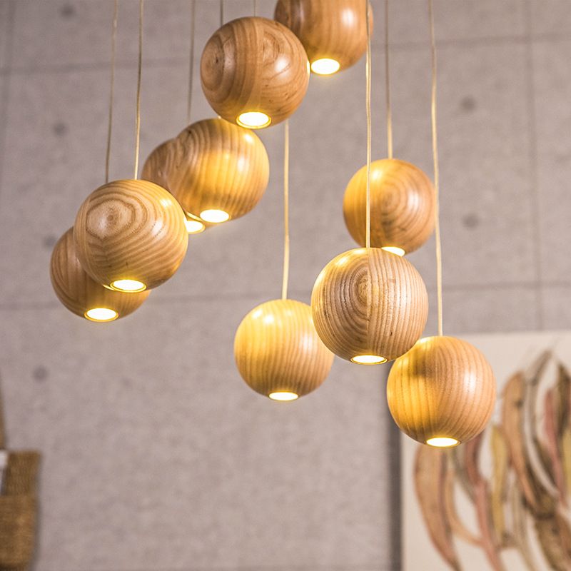 LumiOrba Moderne Hölzerne Kugel Pendelleuchte | Nordic Design | Vielseitige Beleuchtung