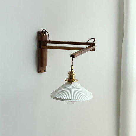LumiFold Nordic Design Wandlampe | Milchweißes Glas | Holzdesign | Verstellbar | Stilvoll für Zuhause