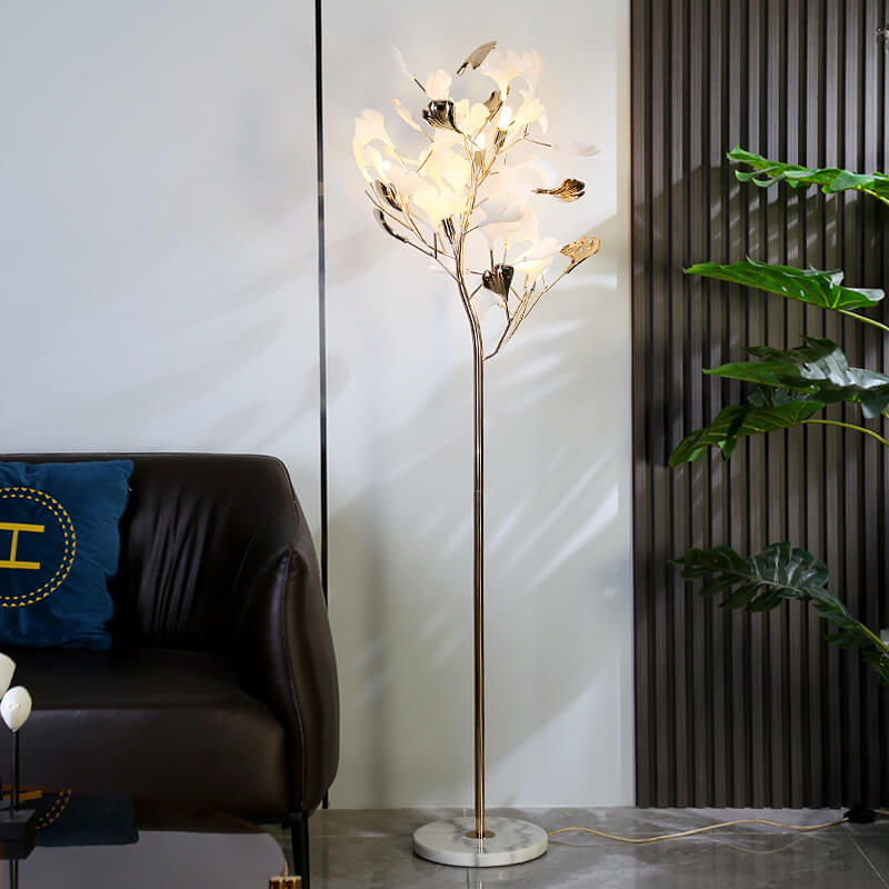 GinkoLuxe Stehlampe | Nordisches Design | Dekorative Ginkgo-Blätter | 5-Licht Bodenlampe | Elegantes Wohnaccessoire