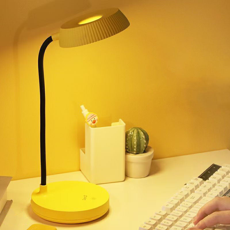 NovaPlume LED Tischlampe | Nordic Minimalist Design | Touch-Funktion | Augenfreundlich | USB-Anschluss