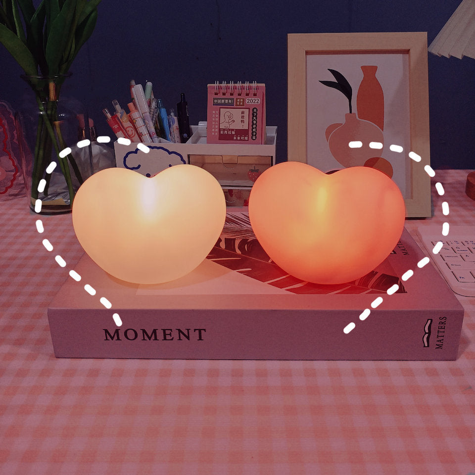LuvSphere Silikon LED Nachtlicht | Herzförmiges Design | Tischlampe | Warmes Stimmungslicht | Dekorativ