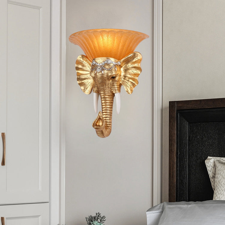 ElephantGlow Wandleuchte | Vintage Design | Harz-Lampenkörper | 1-flammig | Kreative Wandbeleuchtung