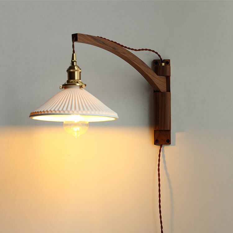 LumiFold Nordic Design Wandlampe | Milchweißes Glas | Holzdesign | Verstellbar | Stilvoll für Zuhause