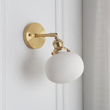 BrassGlow Japanische Retro Wandleuchte | Minimalistisches Design | Zylinder Oval | Messing & Lucite | 1-flammig