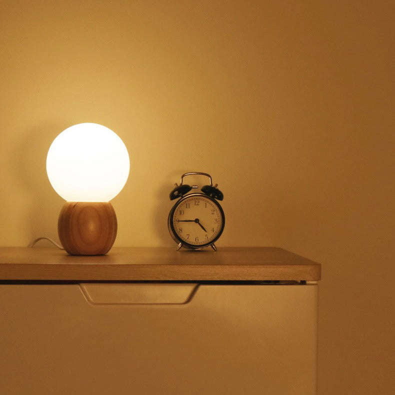 LuxeSphere Scandinavian Tischlampe | Holzsockel | Orb Glas-Design | Perfekt für Schlafzimmer & Wohnzimmer | Stimmungslicht
