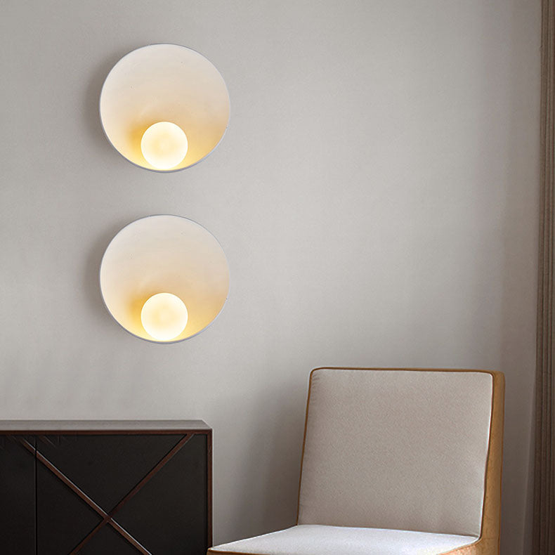 LumoSculpt Moderne Minimalistische Wandlampe | Runde Eisen & Harz | 1-Lichthalter | Wanddeko für Zuhause