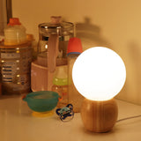 LuxeSphere Scandinavian Tischlampe | Holzsockel | Orb Glas-Design | Perfekt für Schlafzimmer & Wohnzimmer | Stimmungslicht