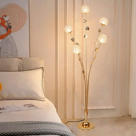 GlowLeaf Design Stehende Bodenleuchte | 5-Licht Lampe | Blatt- und Blumenmotiv | Wohnzimmer Luxusbeleuchtung